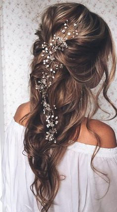 Cute Girly Hair Accessories to Instantly Update Your Look